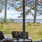 2 Bedroom Beach Front Home In Højslev Vakantiehuis *