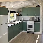 2 Bedroom Beach Front Home In Højslev Vakantiehuis