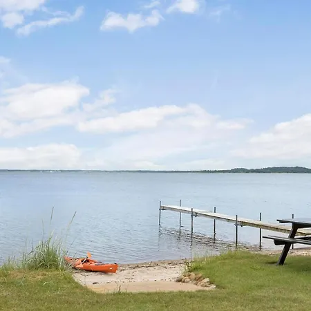 Ferienhaus 2 Bedroom Beach Front Home In Hojslev Højslev
