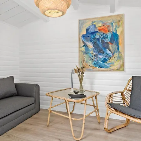 2 Bedroom Beach Front Home In Højslev * Højslev
